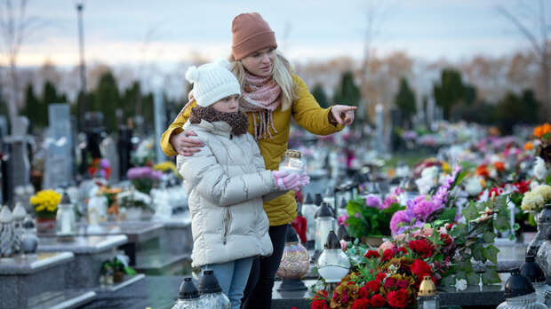 Радоница будет выходным днем в 10 регионах России