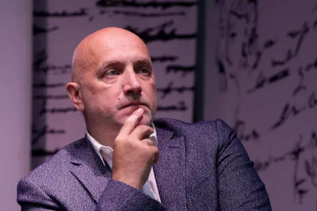 Захар Прилепин призвал показывать в кинотеатрах перед сеансами короткометражки об СВО