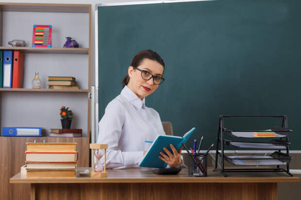 Пять педагогов в Рязанской области получили по миллиону рублей в рамках программы «Земский учитель»