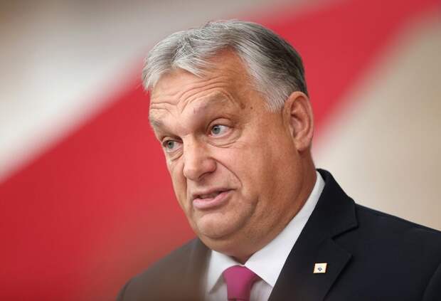 Премьер-министр Венгрии Виктор Орбан заявил о подготовке НАТО планов прямого военного вмешательства в российско-украинский конфликт и нежелании своей страны участвовать в этой авантюре.-2
