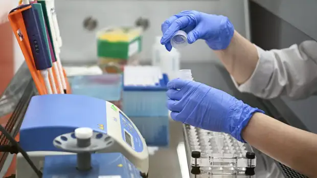 В РФПИ заявили о старте третьей фазы испытаний вакцины «Спутник Лайт»