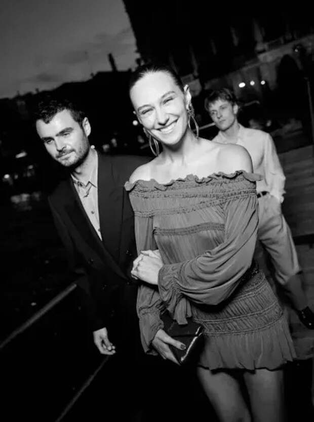 Дюк Николсон и Девон Ли Карлсон