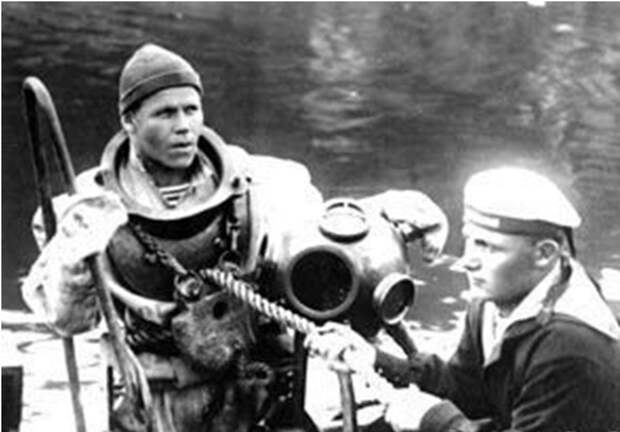 Державин Павел Иванович — старший лейтенант НКВД (пограничник). 1941й фашисты выбиты за пределы СССР, разгромлен гарнизон, захвачено 720 пленных, шёл 1941й, 26 июня., изображение №2