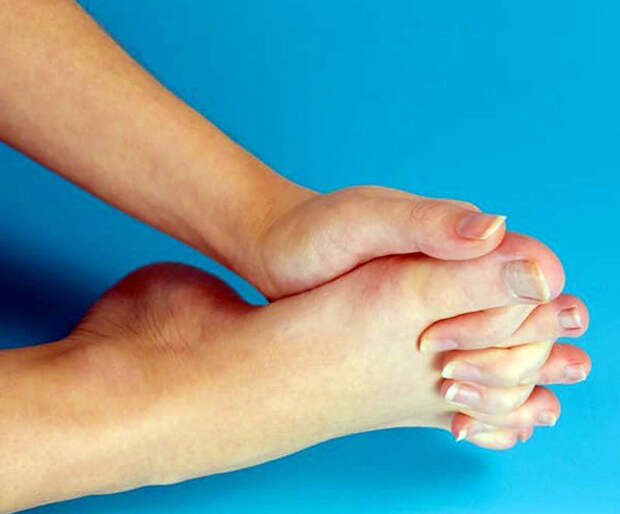 Упражнение «Переплетение пальцев рук и ног» — практика которая защищает здоровье и позволяет чувствовать себя лучше