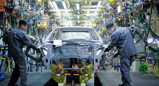 Toyota закроет свой автомобильный завод в Санкт-Петербурге. Перед увольнением сотрудникам выплатят 12 окладов