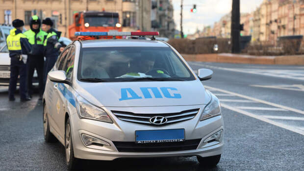 BMW утонул в Обводном канале в Кронштадте