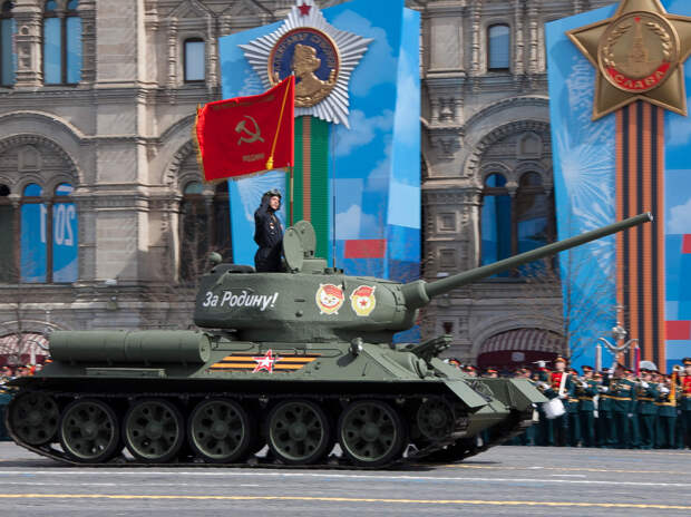 «Русская Планета» побывала на репетиции Парада Победы (фотоальбом)