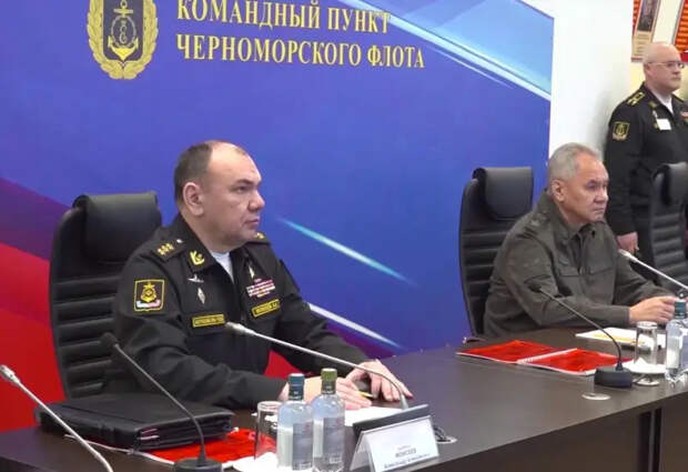 Шойгу поручил командованию Черноморского флота дооборудовать корабли дополнительными огневыми средствами