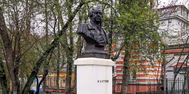 Сергунина: Памятник-бюст Михаила Кутузова в Москве отреставрируют. Фото: Пресс-служба Департамента культурного наследия города Москвы