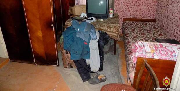 ´Украл слесарные инструменты и гитару´: бобруйчанин совершил ´налет´ века на дачный дом. Вора нашли по ´пальчикам´.