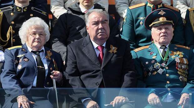 Президент Таджикистана Рахмон приедет в Москву на День Победы 9 мая