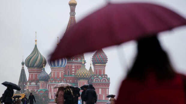 Синоптик спрогнозировал неустойчивую и дождливую погоду летом в Москве