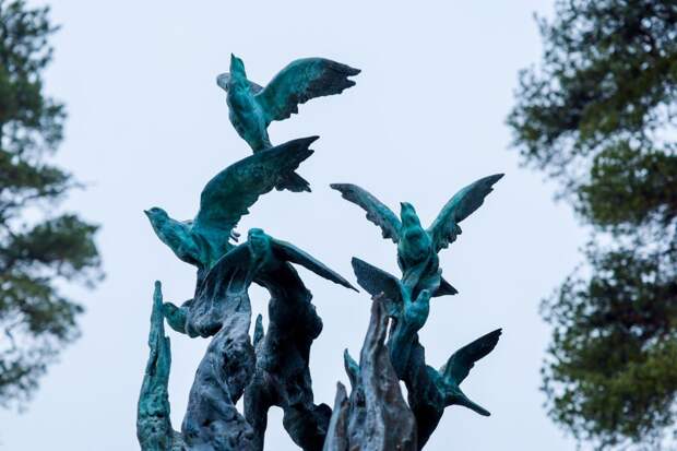 В России открыли памятник жертвам коронавируса