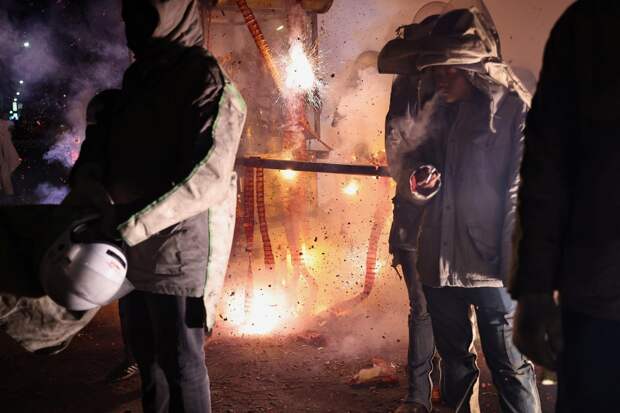 Фестиваль петард Beehive Firecrackers в Тайване