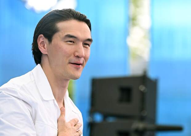 Ведущие шоу «Что было дальше?» прокомментировали переезд в Казахстан