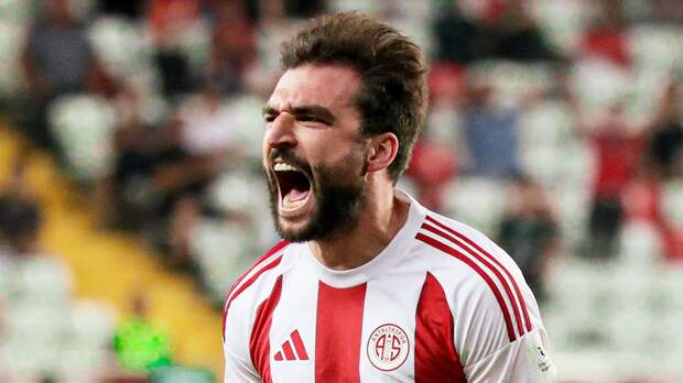 Джикией интересуются «Истанбул Башакшехир» и еще четыре клуба