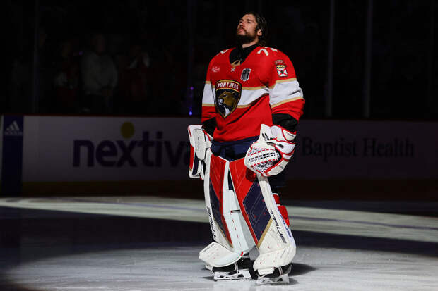 Олимпийский чемпион Фетисов поддержал вратаря "Флориды" Бобровского после драки