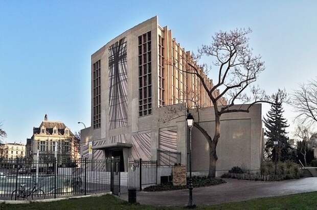 Saint-Jacques-le-Majeur – одно из трех культовых мест прихода Святой Жозефины Бахиты в Монруже (Франция). | Фото: mi3ch.livejournal.com.