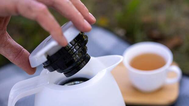 Россиян предупредили об ухудшении вкуса чая при долгом хранении в термосе