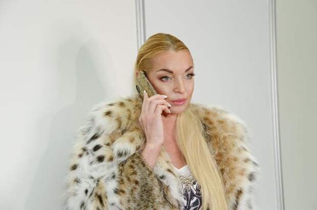 НТВ: Волочкову выселили из турецкого отеля за неуважительное отношение к гостям