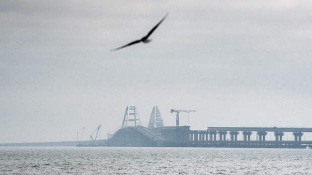 Гонщикам не до смеха: скорость движения по Крымскому мосту решили не увеличивать