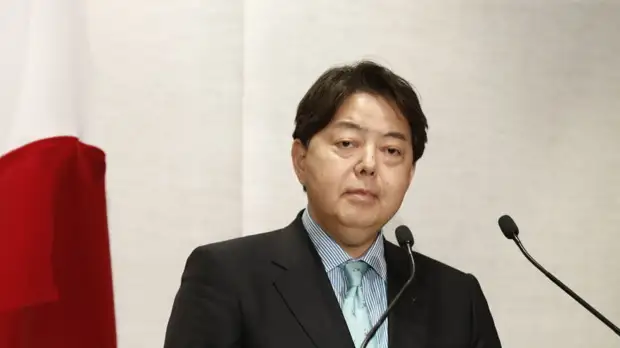 Глава МИД Японии примет участие в Мюнхенской встрече G7 по ситуации вокруг Украины