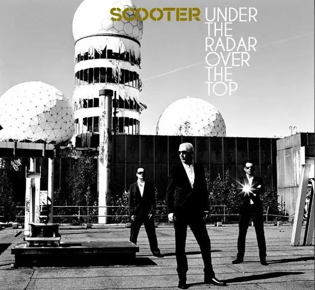 Обложка 14-го альбома культовой немецкой группы Scooter "Under the Radar Over the Top" (2009).