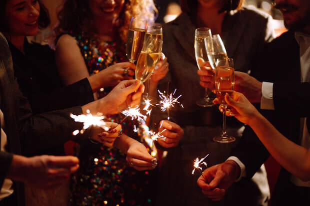 ПНИПУ: переде новогодним застольем не стоит ограничивать себя в еде