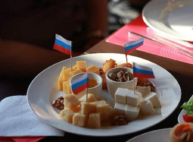 Вы уверены, что это именно патриотизм? Вы уверены, что это именно патриотизм?