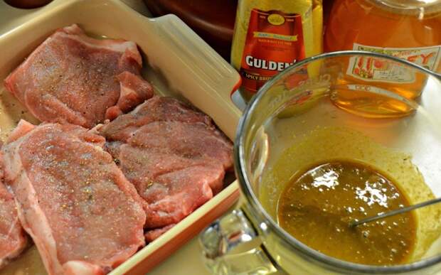 Горчица делает мясо ароматным, вкусным и мягким. / Фото: beyerbeware.net Горчица делает мясо ароматным, вкусным и мягким. / Фото: beyerbeware.net