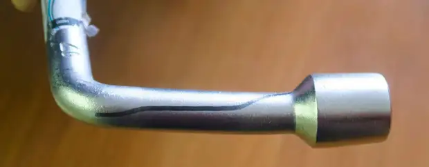 Баллонные ключи: нашли самые крепкие из недорогих