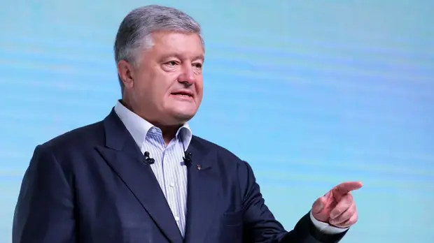 Порошенко увидел угрозу в иске об отмене регистрации ПЦУ