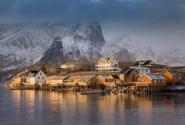 Лофотенские острова - берега Sakrisøya