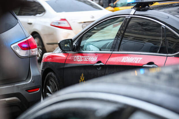 Девочка появилась с ножом в российской школе