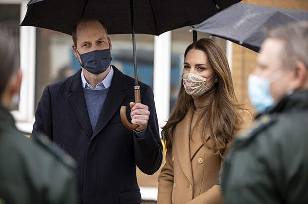 Кейт Миддлтон и принц Уильям посетили станцию скорой помощи в Лондоне