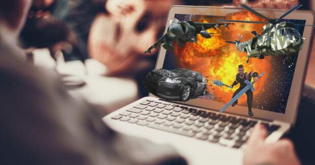 Nearly 40% of American gamers play at work