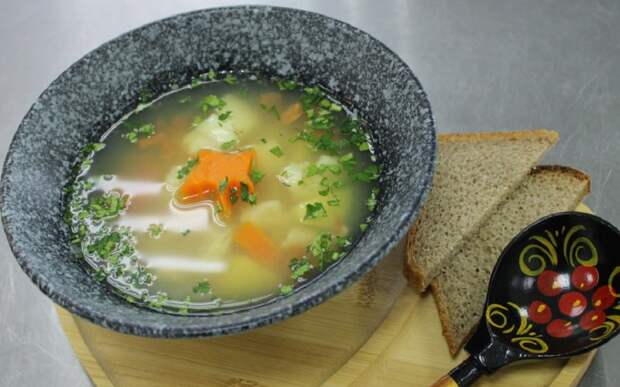 Студентов Ряжского колледжа научили готовить уху по-рязански