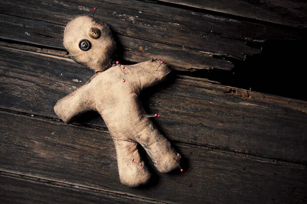 Vood-doll2---fergregory-Fotolia.com_-1