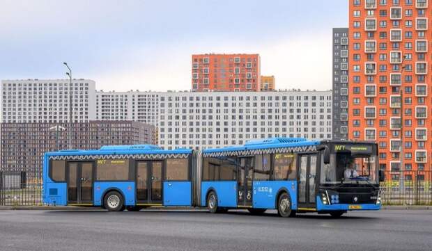 Автобусы особо большого класса работают на новом маршруте М72