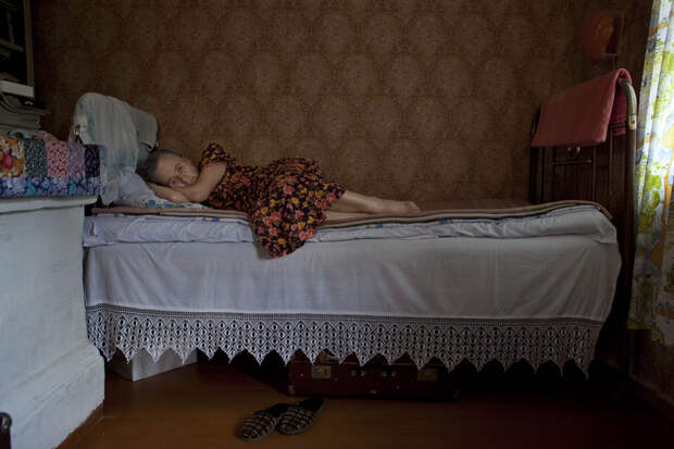 15 уникальных фотографий из жизни российской глубинки aunties09 15 уникальных фотографий из жизни российской глубинки