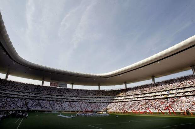 Сотни мешков с останками нашли в Мексике возле стадиона для ЧМ по футболу