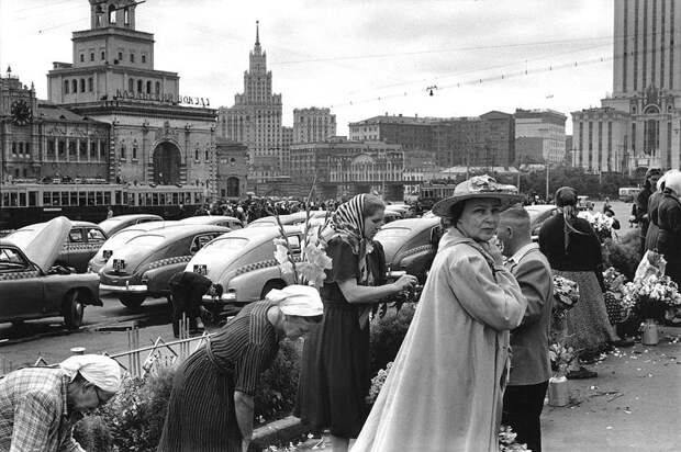 25 кадров Анри Картье Брессона о советской жизни в 1954 году Cartier Bresson02 25 кадров Анри Картье Брессона о советской жизни в 1954 году