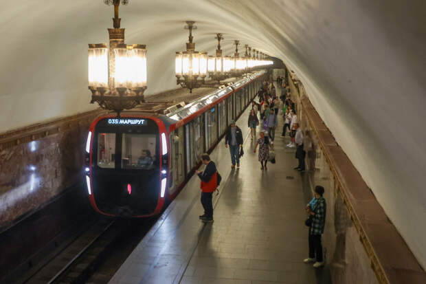 Что случилось на Сокольнической линии: Показан "виновник" переполоха в метро Москвы