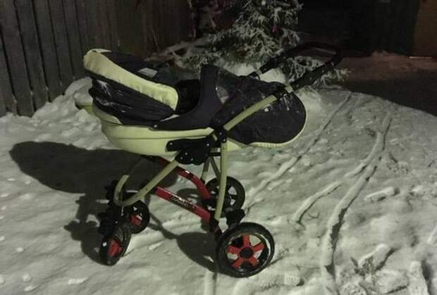 Пьяный на снегоходе врезался в двух череповчанок и коляску с годовалым ребенком