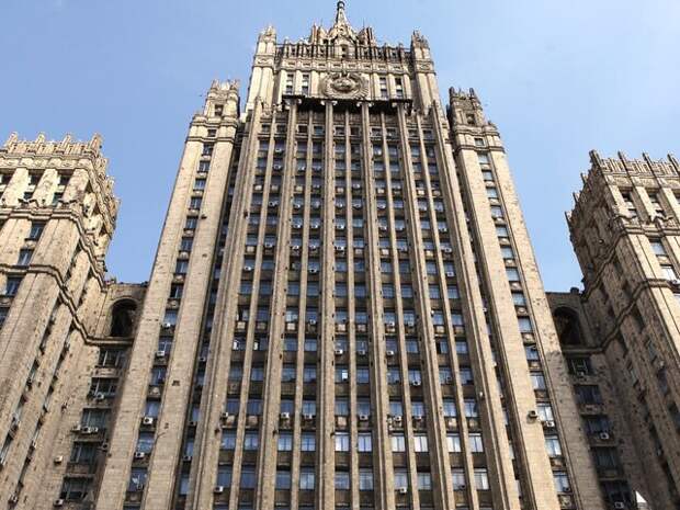 МИД РФ призвал россиян воздержаться от поездок в страны Персидского залива