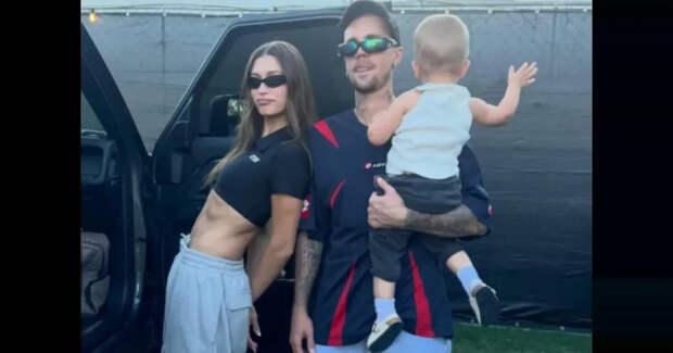 "Никто никогда не узнает, чего стоило мне быть здесь". Хейли Бибер поддержала мужа Джастина Бибера после его первого за 10 лет концерта