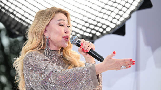 «Не так важно ходить в церковь»: Успенская о вере и морали