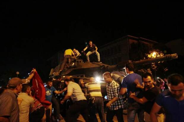 Власти Турции озвучили чудовищно жестокий метод наказания мятежников