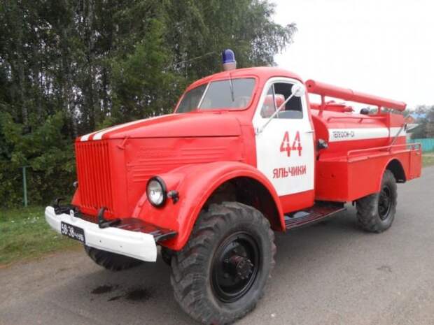 Пожарные села Яльчики восстановили автомобиль АЦУ-20 (10 фото)
