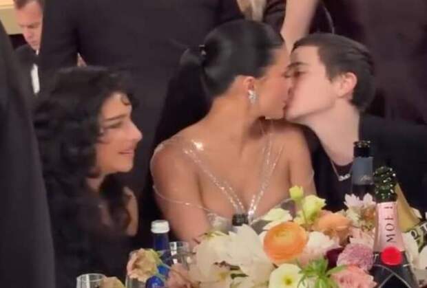 «Я люблю вас»: Тимоти Шаламе публично признался в чувствах Кайли Дженнер на «Золотом глобусе»